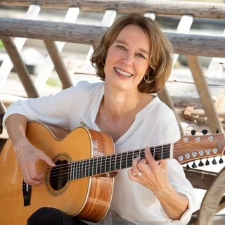Bild zum Programm: GitarrenWeltReise
